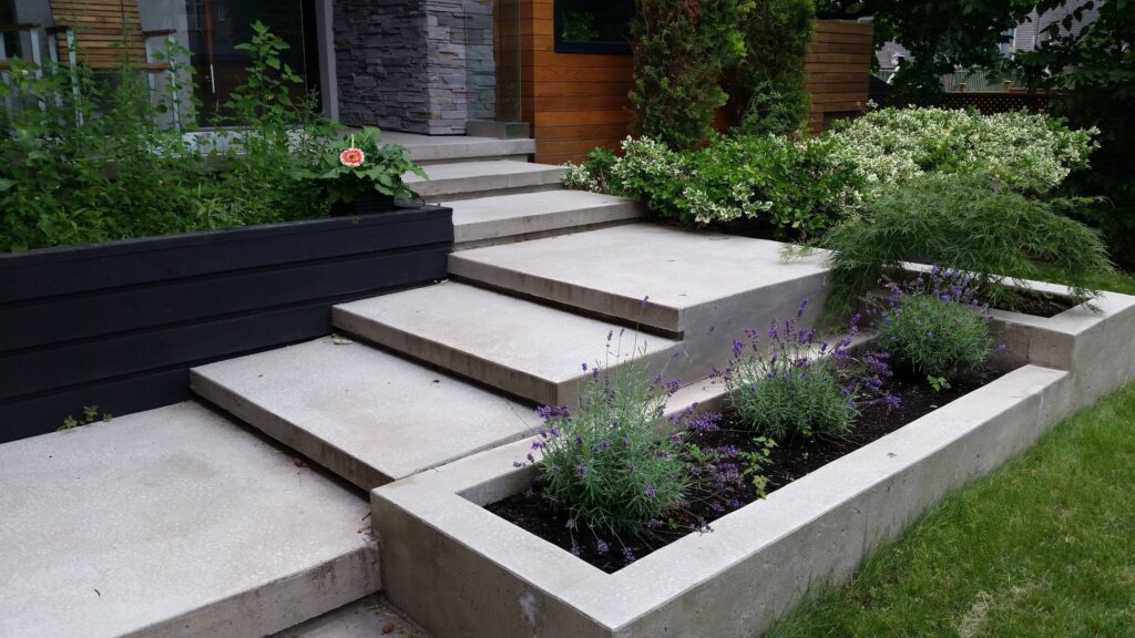 entrance step concrete